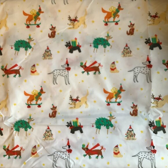 Adorable Christmas dogs flat sheet/fabric - Picture 3 of 4